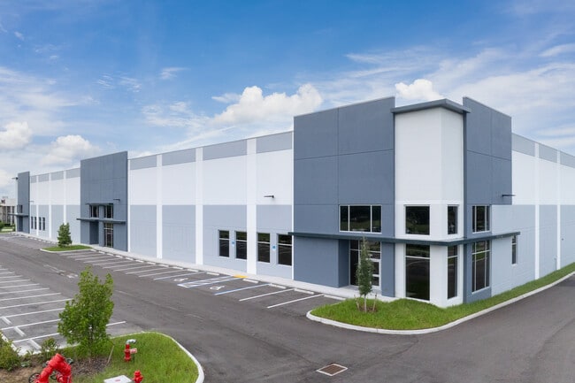 More details for 14520 Global Pky, Fort Myers, FL - Industrial to Rent