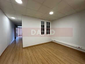 Office in Barcelona, Barcelona to rent Interior Photo- Image 2 of 17