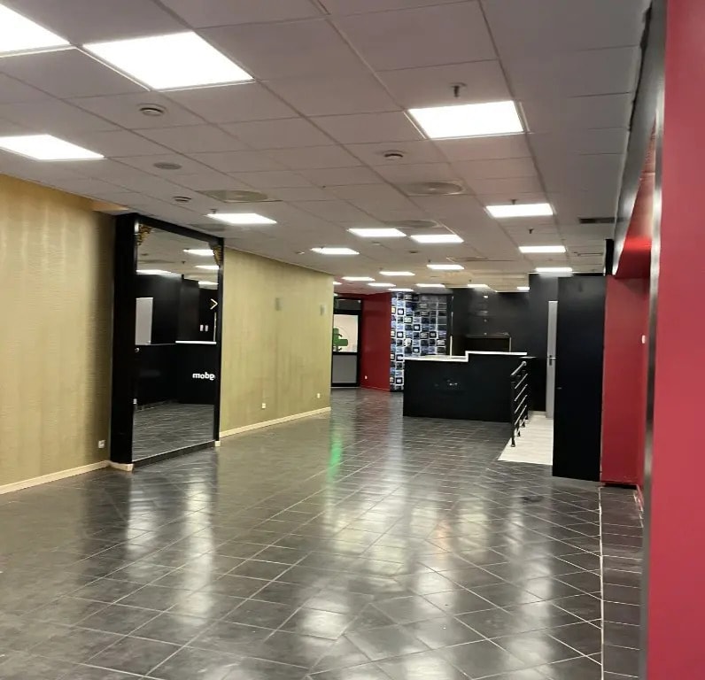 Vente Commerce 182 m² - Photo 1