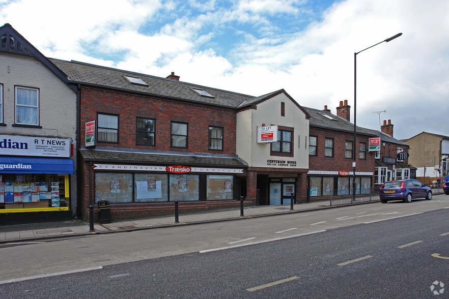 136-142 London Rd, St. Albans to rent - Building Photo - Image 2 of 4