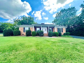 211 Main St, Pineville, NC for sale Building Photo- Image 1 of 11