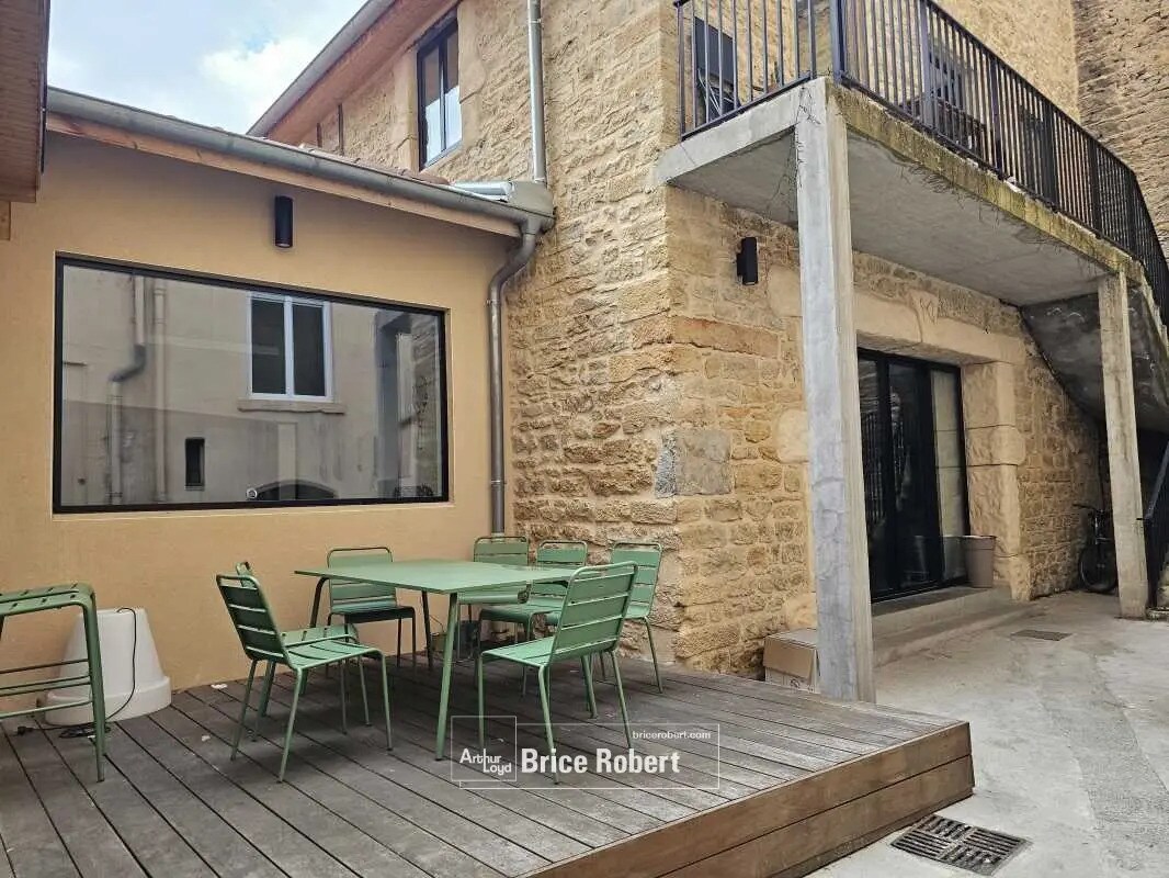 Build-to-Rent in Lyon for sale Building Photo- Image 1 of 13