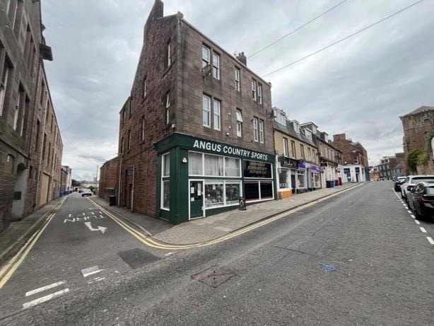 256 High St, Arbroath for sale - Primary Photo - Image 1 of 2