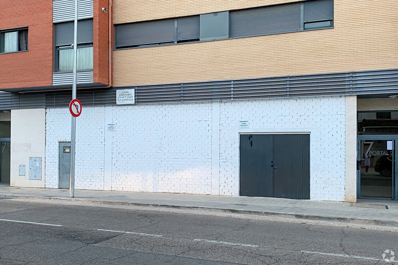 Carretera Noblejas, 7, Ocaña, TOL 45300 - Unit Puerta 04, Esc. 1 -  - Interior Photo - Image 2 of 2