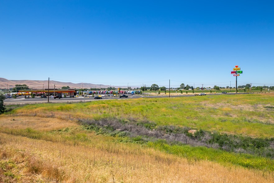 Wine Country Rd, Prosser 99350 Prosser Wa Freeway Commerical Lot 2