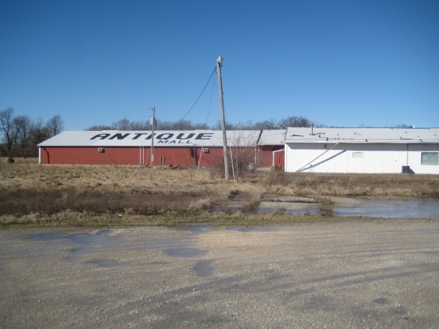 18395 W Frontage Rd, Litchfield, IL for sale - Primary Photo - Image 1 of 1