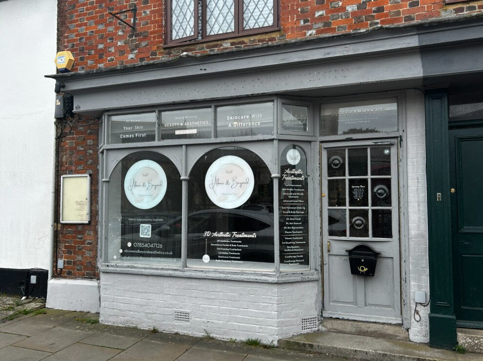 151-152C High St, Royal Wootton Bassett to rent Primary Photo- Image 1 of 3