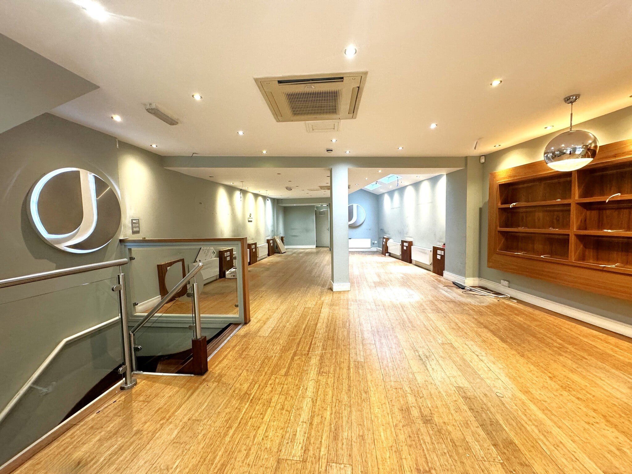 26 Tooting Bec Rd, London for rent Building Photo- Image 1 of 4