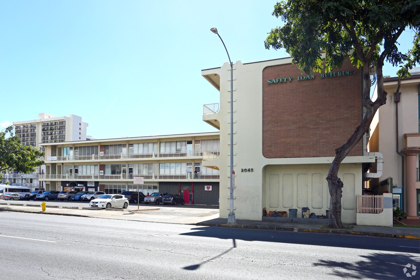 2065 S King St, Honolulu 96826 Retail for Rent UK