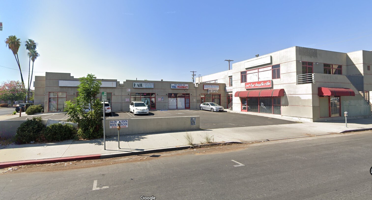 18541 Sherman Way, Reseda, CA to rent Building Photo- Image 1 of 5