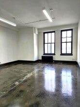 275 4th St E, Saint Paul, MN to rent Interior Photo- Image 2 of 5