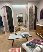 Retail in Marseille to rent Interior Photo- Image 2 of 4