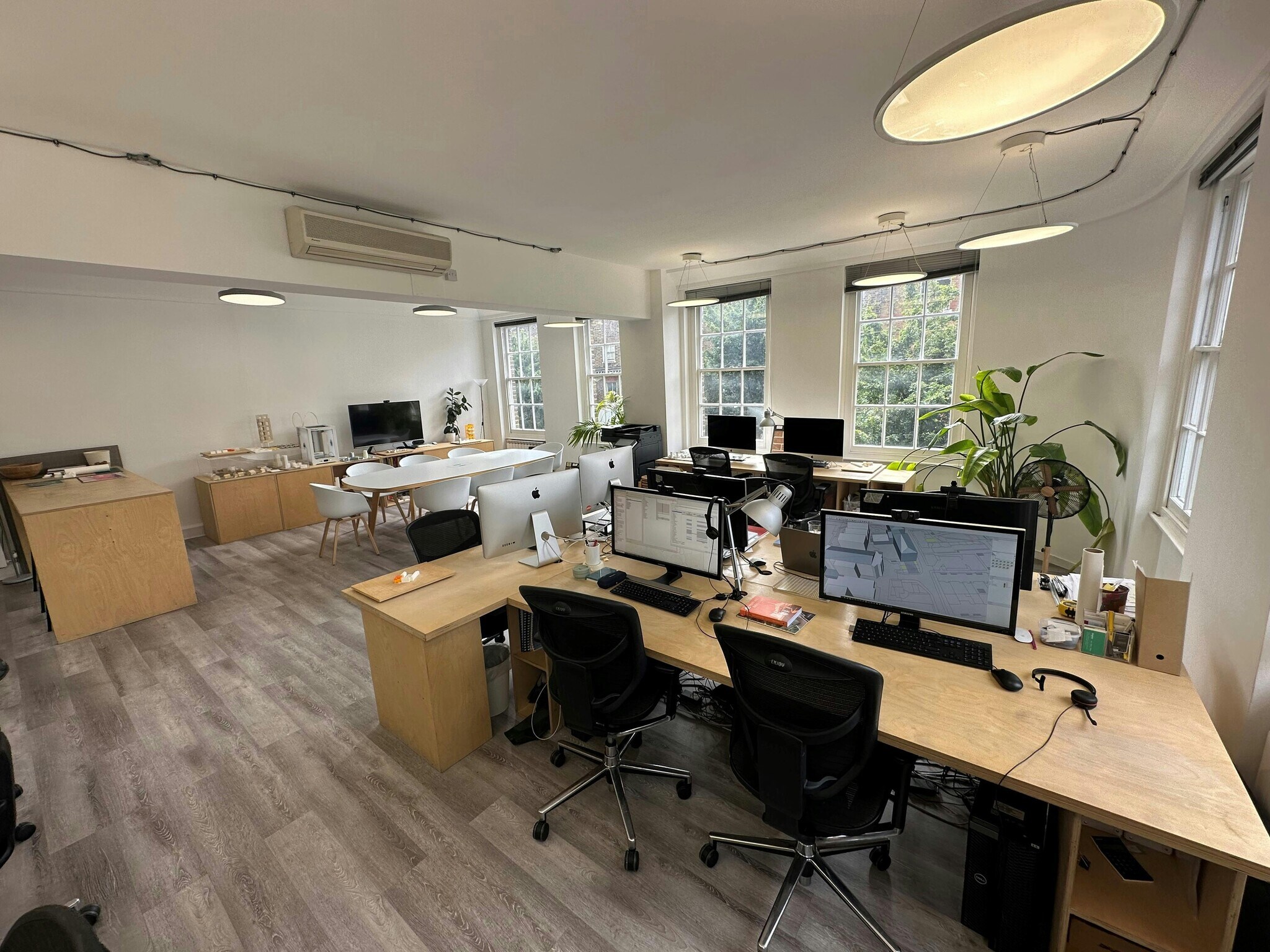 44 Charlotte St, London for sale Interior Photo- Image 1 of 1