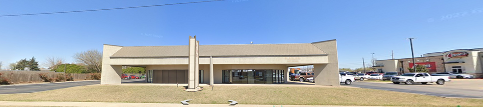 3625 W Main St, Norman, OK for rent - Building Photo - Image 2 of 4