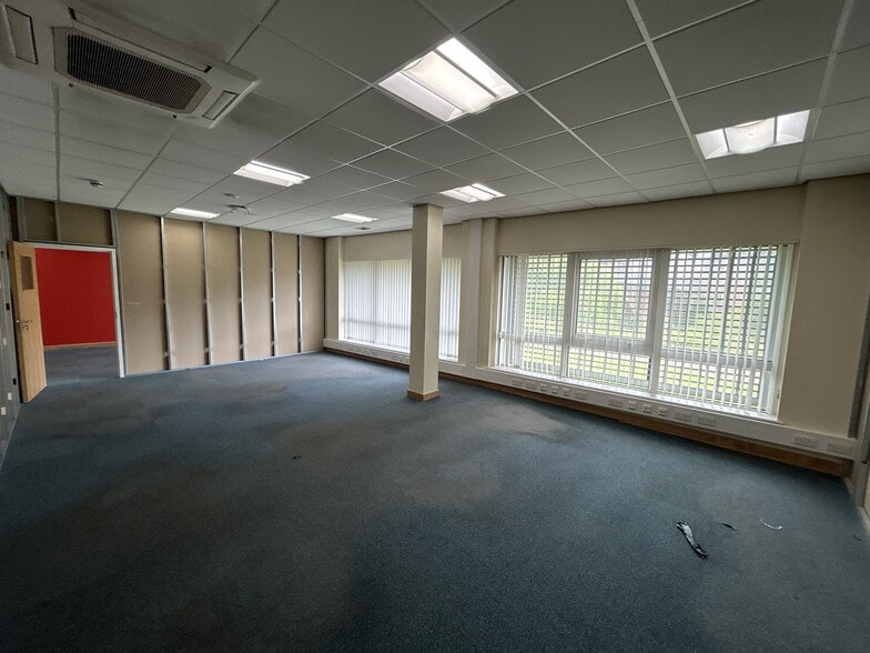 1 Park Ln, Dumfries to rent - Building Photo - Image 3 of 8