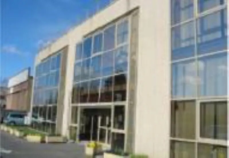1-7 Rue Henri De France, Bezons to rent Building Photo- Image 1 of 8