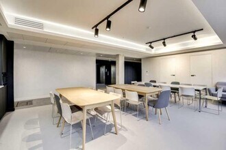 22 Quai Gallieni, Suresnes to rent Interior Photo- Image 2 of 2