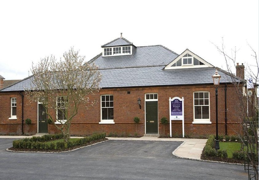 Rayne Rd, Braintree, CM7 2QU UK