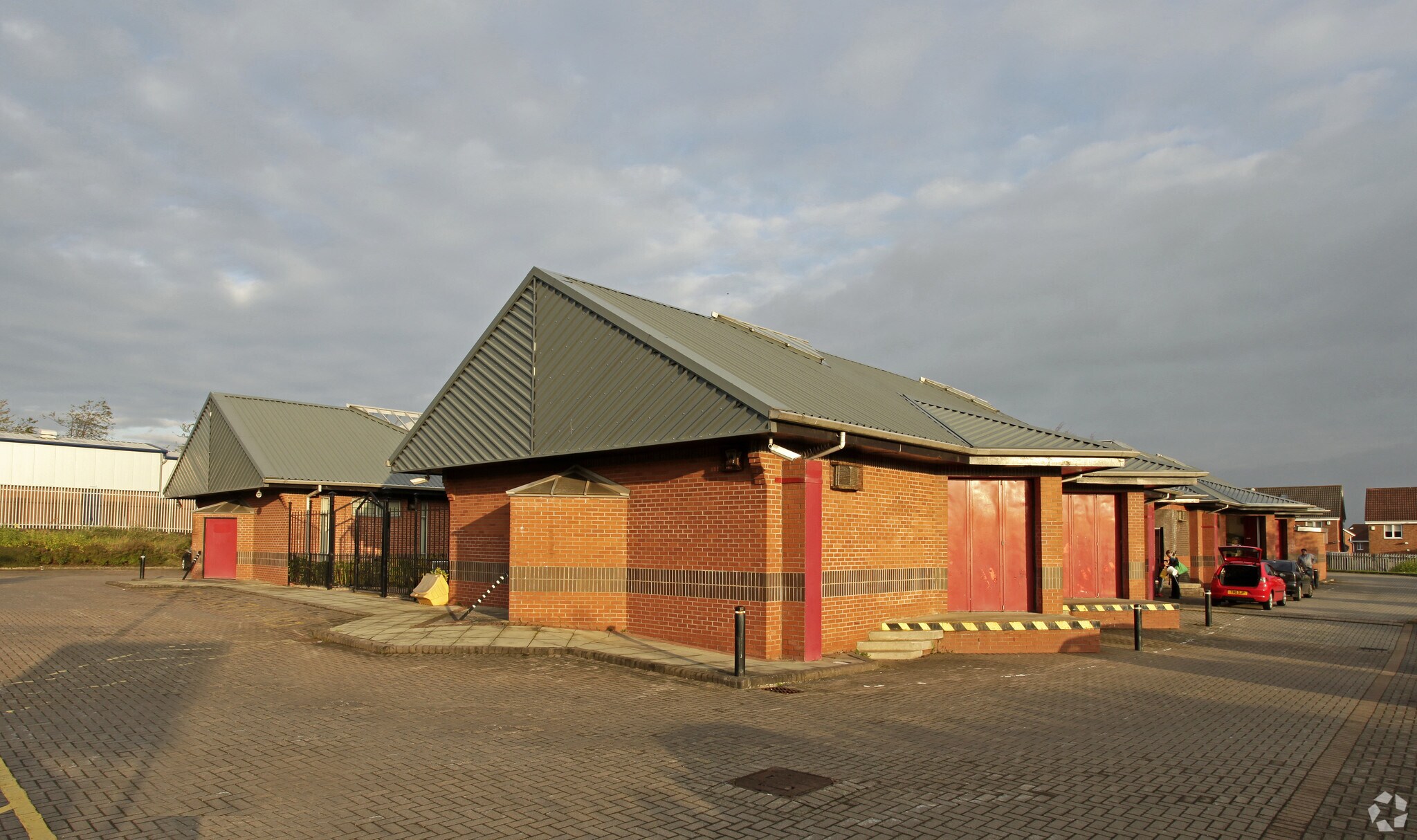 Argyle Cres, Hamilton to rent Primary Photo- Image 1 of 2