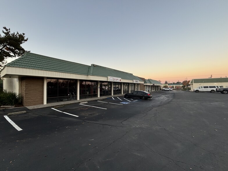 6046 San Juan Ave, Citrus Heights, CA for sale - Building Photo - Image 2 of 11