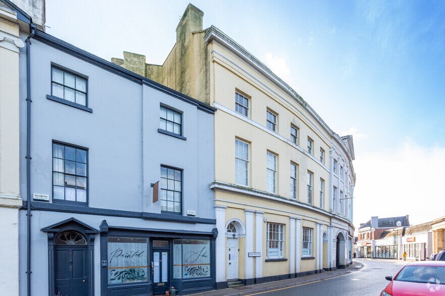 5-6 Priory St, Monmouth for sale - Primary Photo - Image 1 of 1
