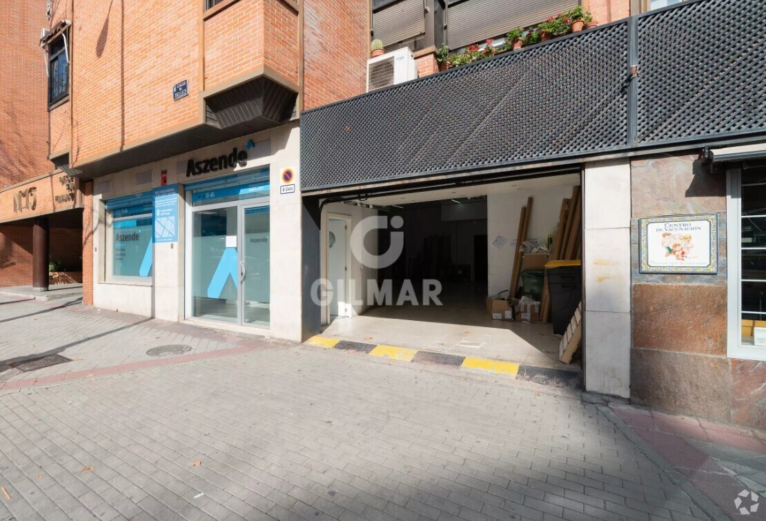 Madrid, MAD 28007 - Unit Puerta 04 -  - Interior Photo - Image 1 of 7
