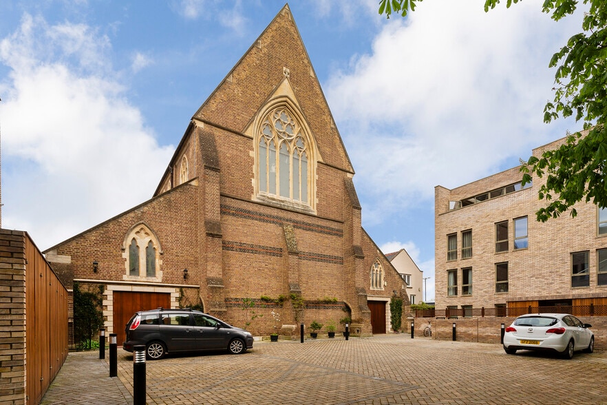 291 Hackney Rd, London to rent - Building Photo - Image 3 of 3