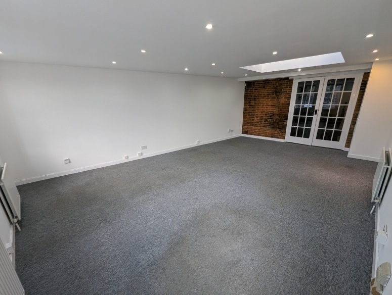 6 Quarry St, Guildford to rent Interior Photo- Image 1 of 2