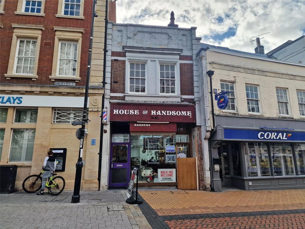 9 Market Pl, Basingstoke for sale Building Photo- Image 1 of 8