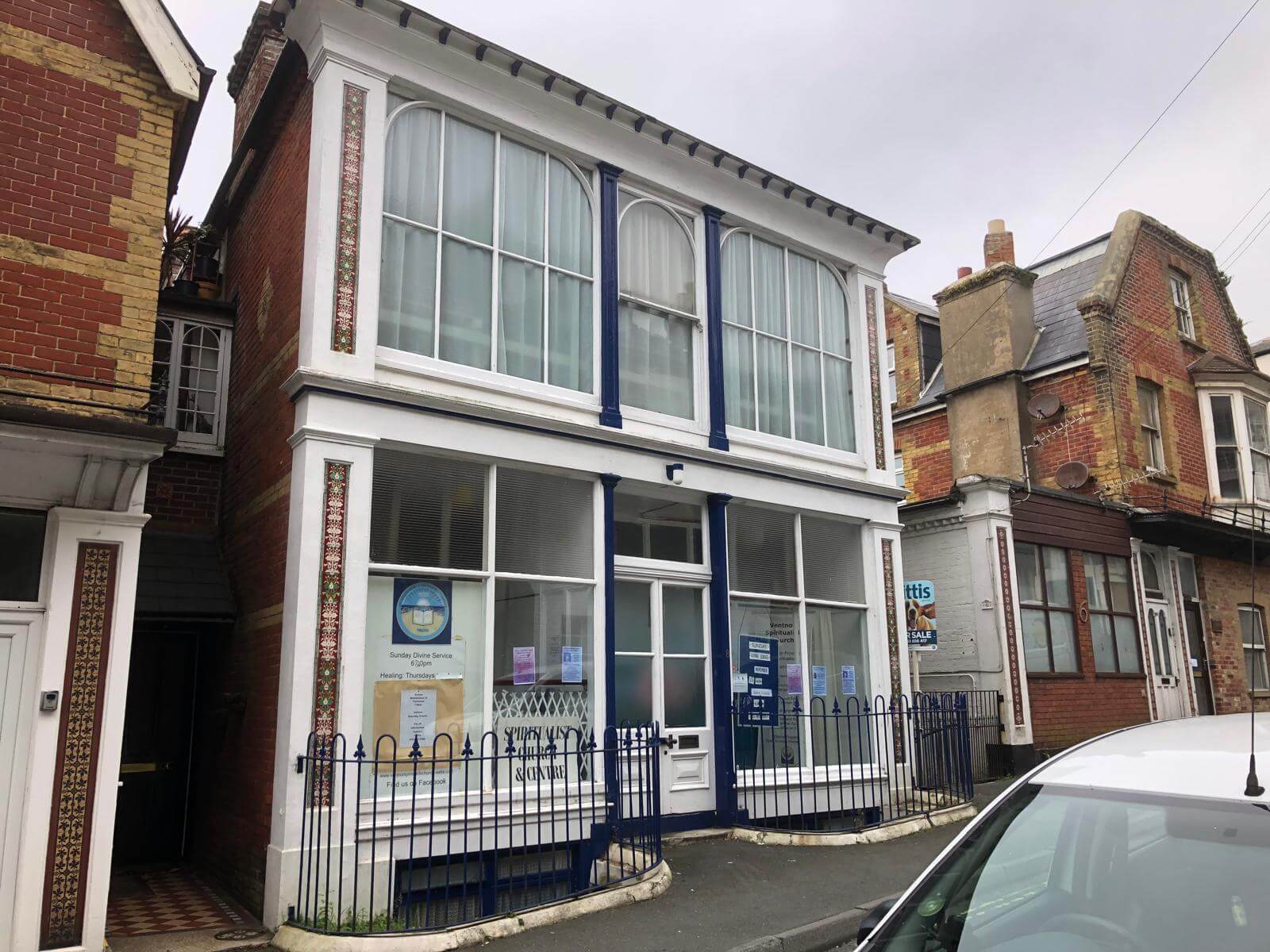 8 Victoria St, Ventnor for sale Primary Photo- Image 1 of 4