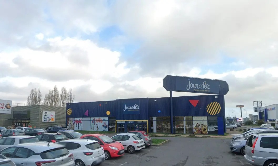 7 Bis Avenue Du Hurepoix, Sainte-Geneviève-des-Bois to rent Building Photo- Image 1 of 3