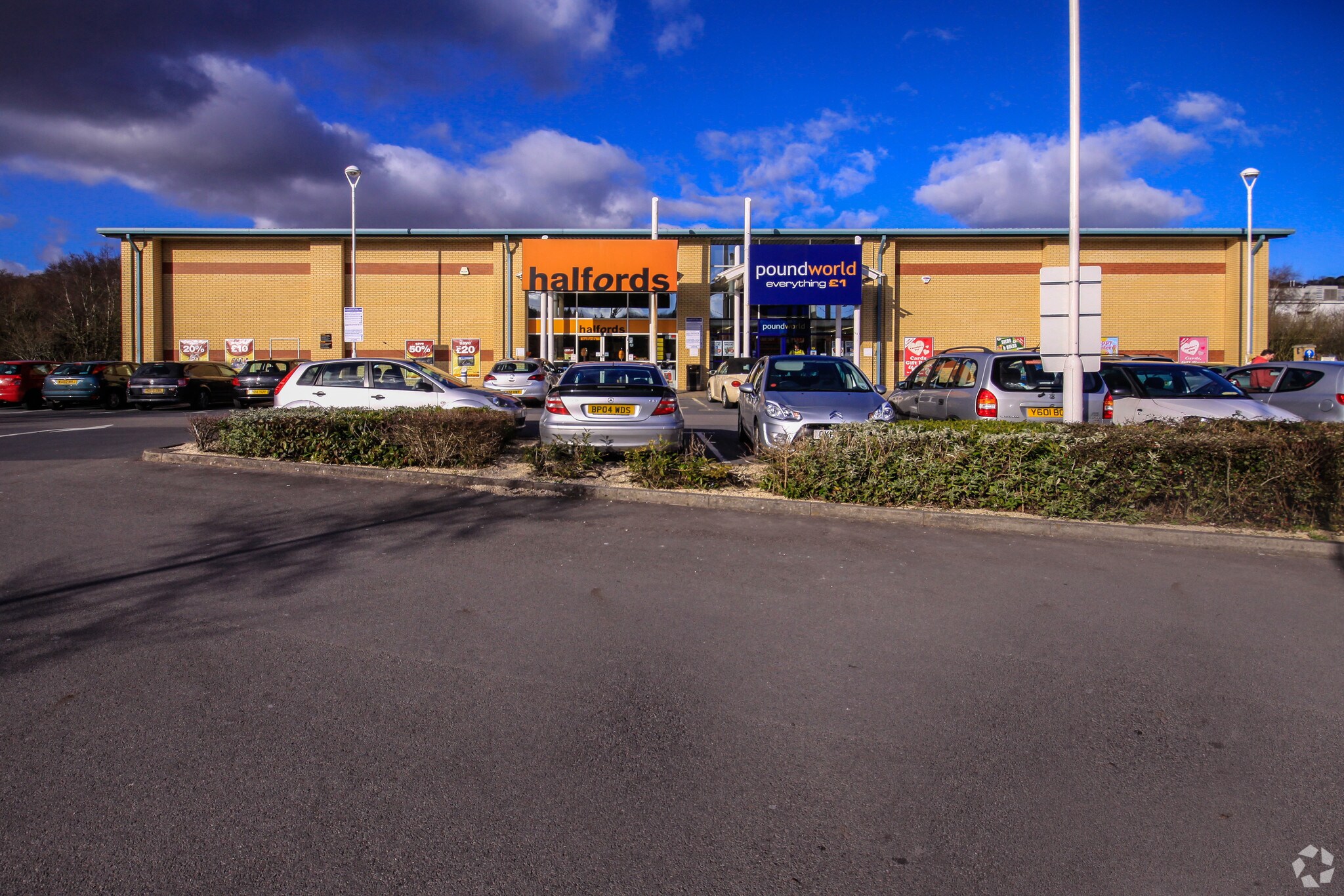 Glamorgan Vale Retail Park, Pontyclun for sale Primary Photo- Image 1 of 1