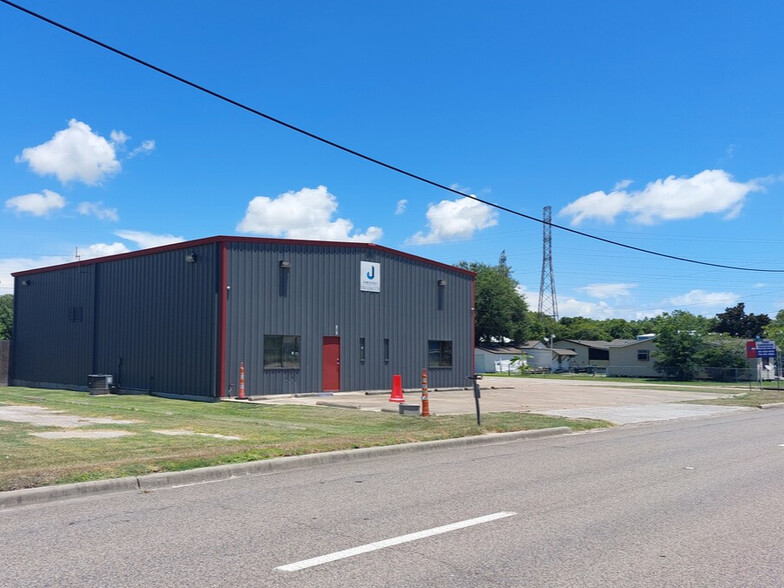 902 Main St, La Marque, TX for sale - Building Photo - Image 1 of 1