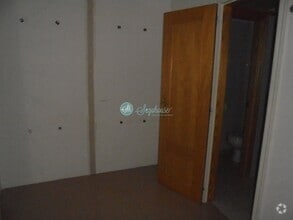 Retail in Segovia, Segovia to rent Interior Photo- Image 2 of 2