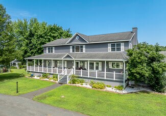 More details for 16 Genovese Rd, Kinderhook, NY - Speciality for Sale