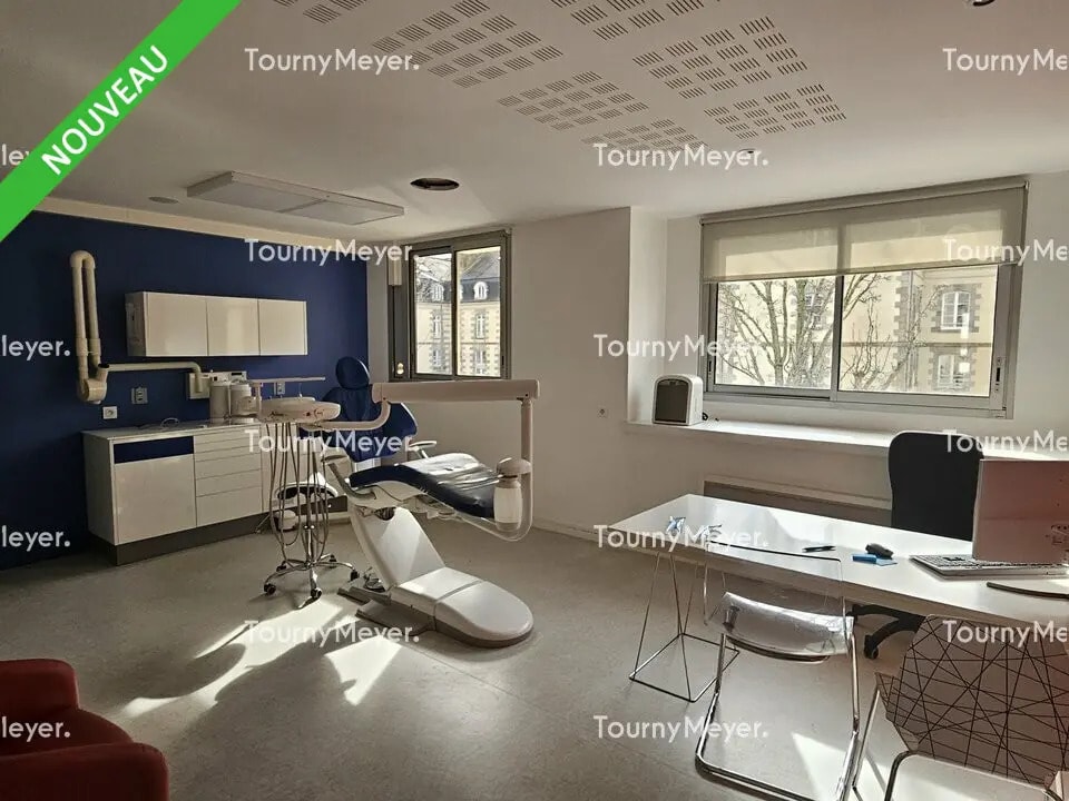 Vente Bureaux 100 m² - Photo 1