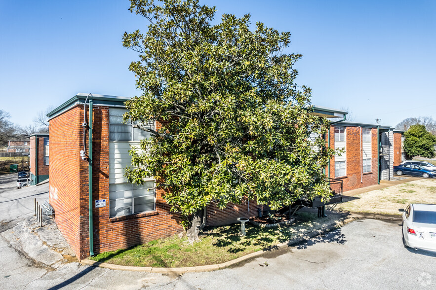 2227 Airways Blvd, Memphis, TN for sale - Building Photo - Image 1 of 1