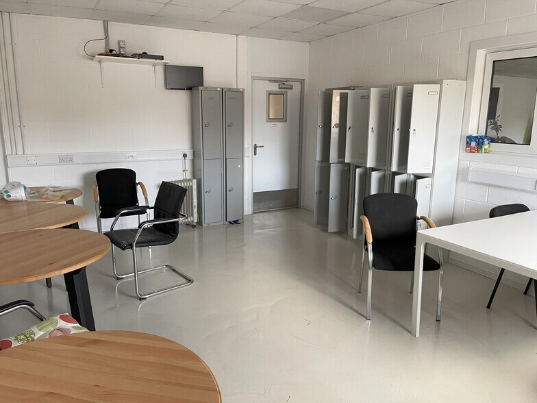 2 Tair Ffynnon, Whitland to rent - Building Photo - Image 2 of 10