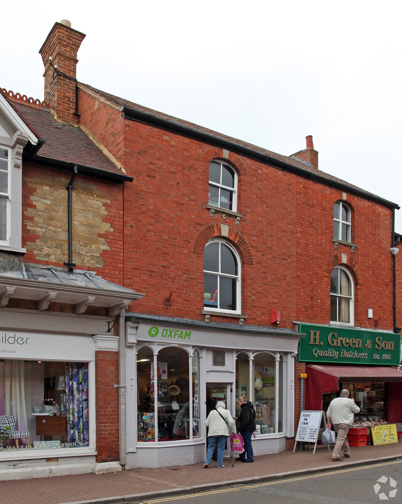 12 High St, Milton Keynes for sale Primary Photo- Image 1 of 1