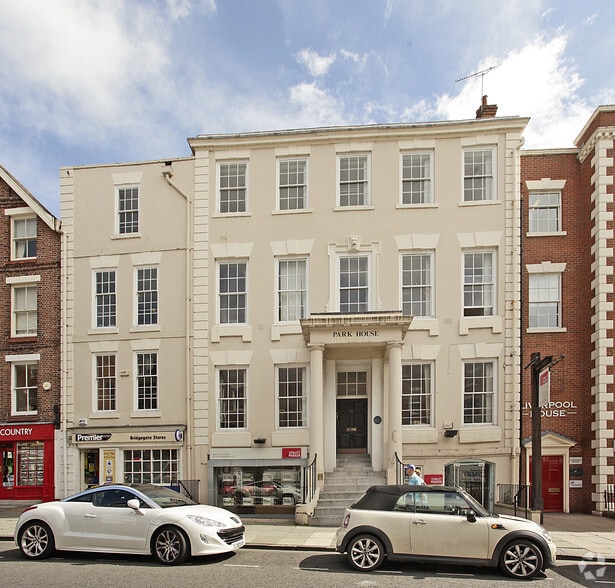35-41 Lower Bridge St, Chester for sale - Primary Photo - Image 1 of 1