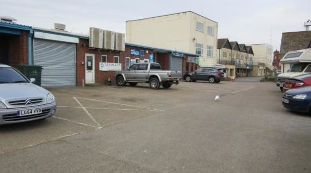 Albion St, Southwick to rent Primary Photo- Image 1 of 4