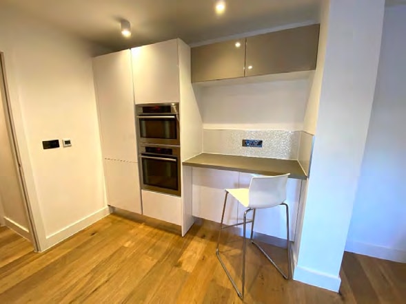 Stanford Ave, Brighton to rent - Interior Photo - Image 3 of 30