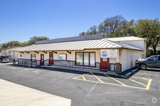 More details for 1111 N Walnut Ave, New Braunfels, TX - Office for Rent