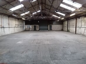 141 Harbour Rd, Lydney to rent Interior Photo- Image 2 of 5