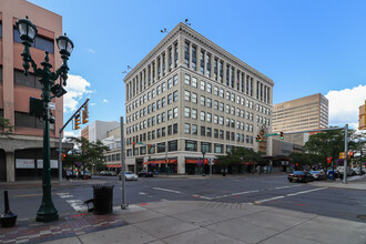 108-122 W Jefferson St, Syracuse, NY for rent Primary Photo- Image 1 of 7