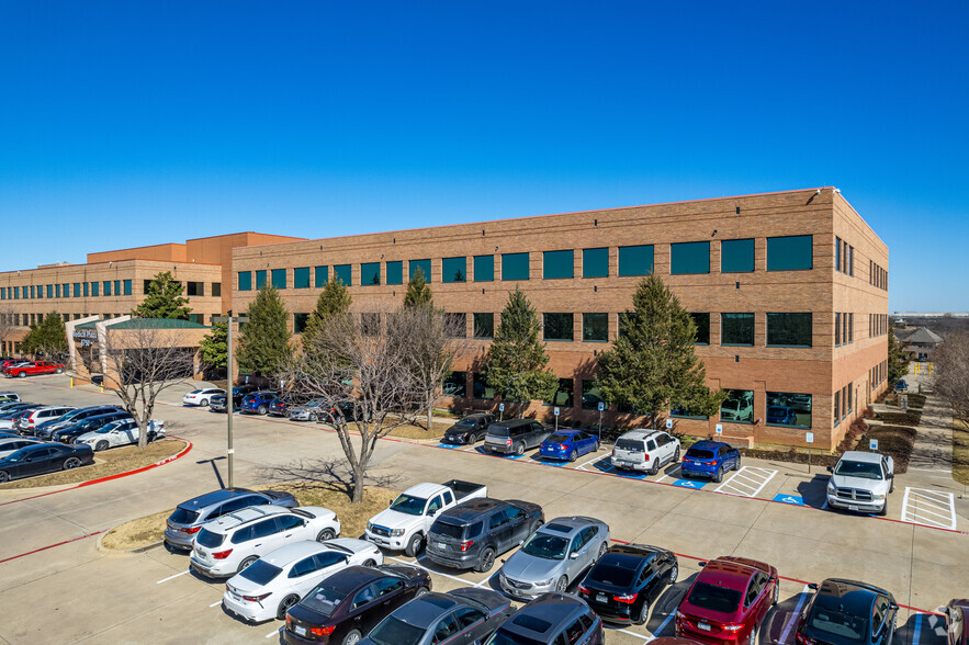 6750 N Macarthur Blvd, Irving, TX for rent - Building Photo - Image 1 of 4