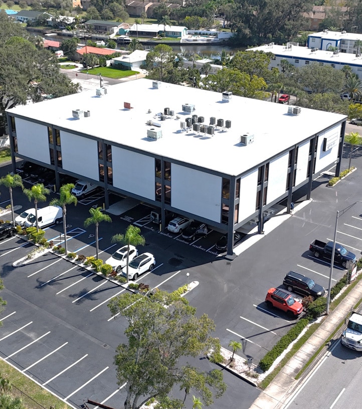 7901 4th St N, Saint Petersburg, FL to rent Primary Photo- Image 1 of 5