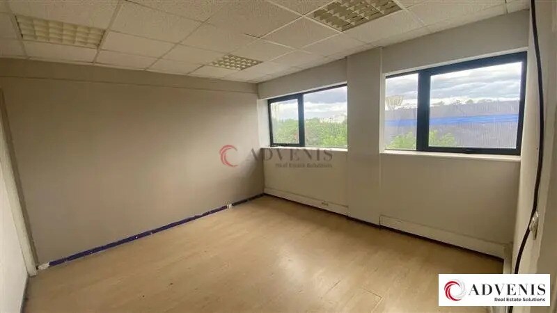 Office in Cenon to rent - Interior Photo - Image 3 of 12