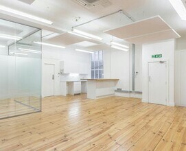 3 Plough Yard, London to rent Interior Photo- Image 1 of 4