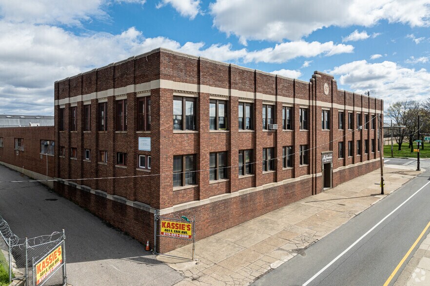 499 E Erie Ave, Philadelphia, PA for rent - Building Photo - Image 2 of 10